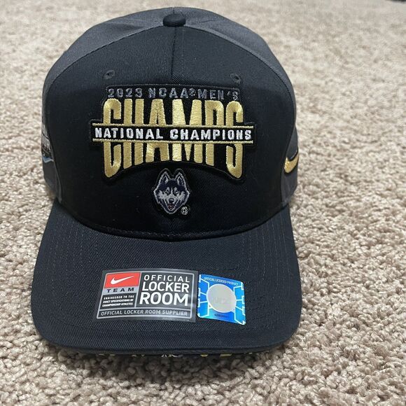 UConn Huskies Hat Black Blockhead Underbrim 2023 National Champions Final Nike - Picture 1 of 10